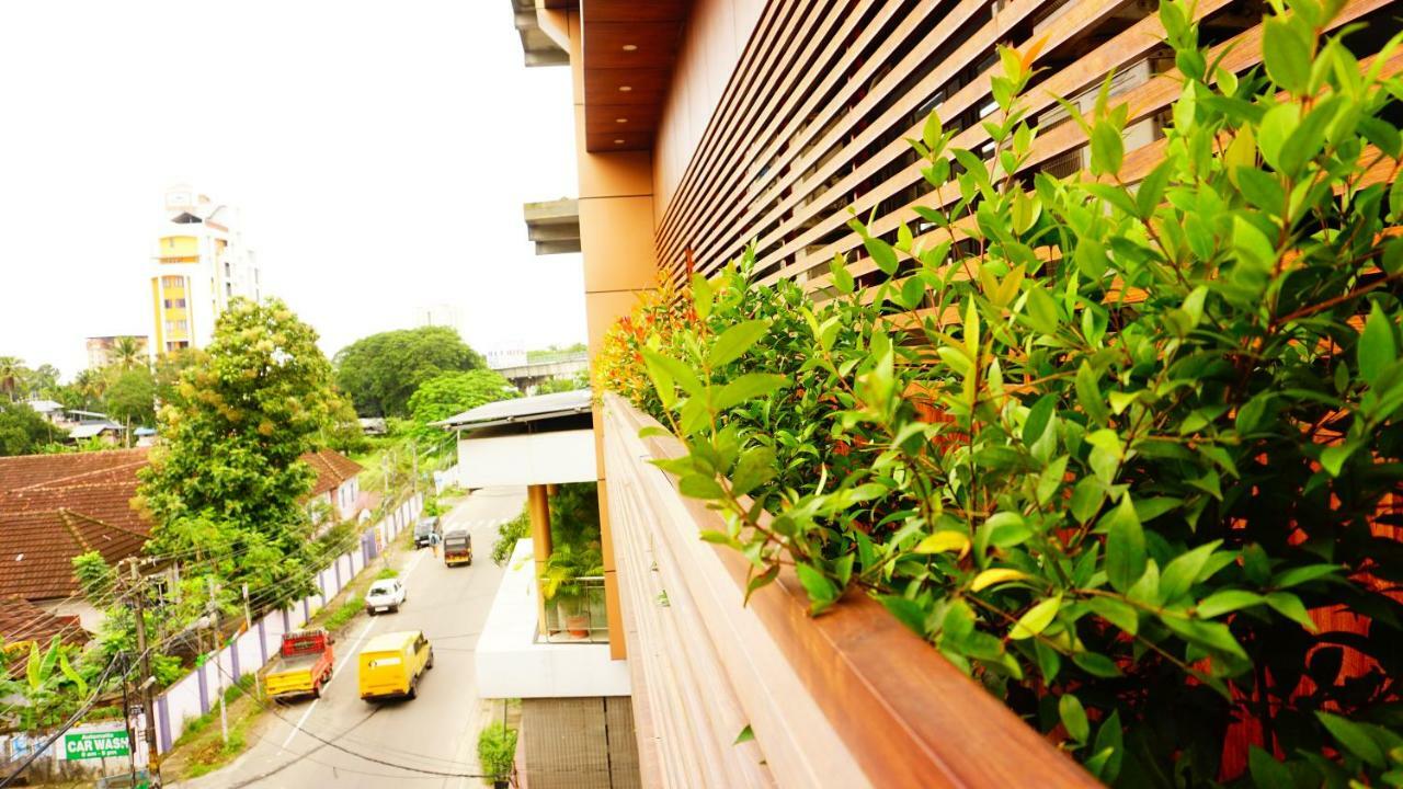 Thayamkery'S Royal Inn Kochi Екстер'єр фото